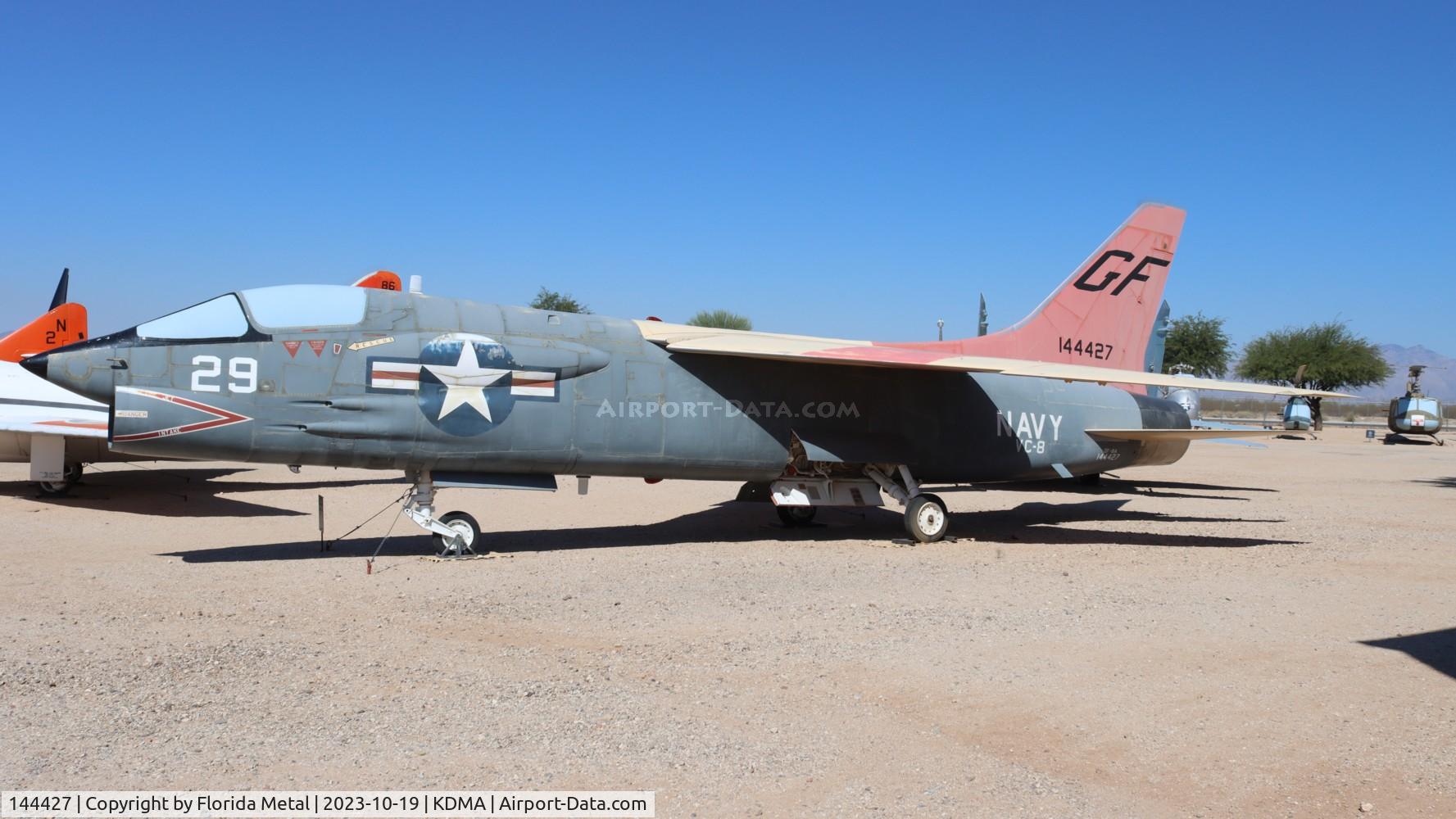 144427, Vought DF-8F Crusader C/N GF-29, F-8 zx