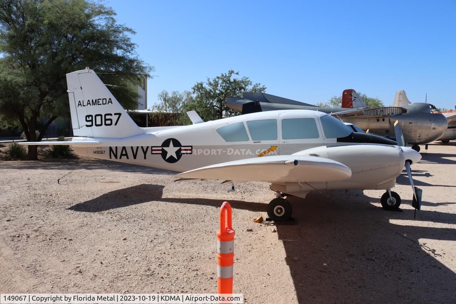 149067, Piper U-11A Aztec (UO-1/PA-23-250) C/N 27-357, U-11 zx
