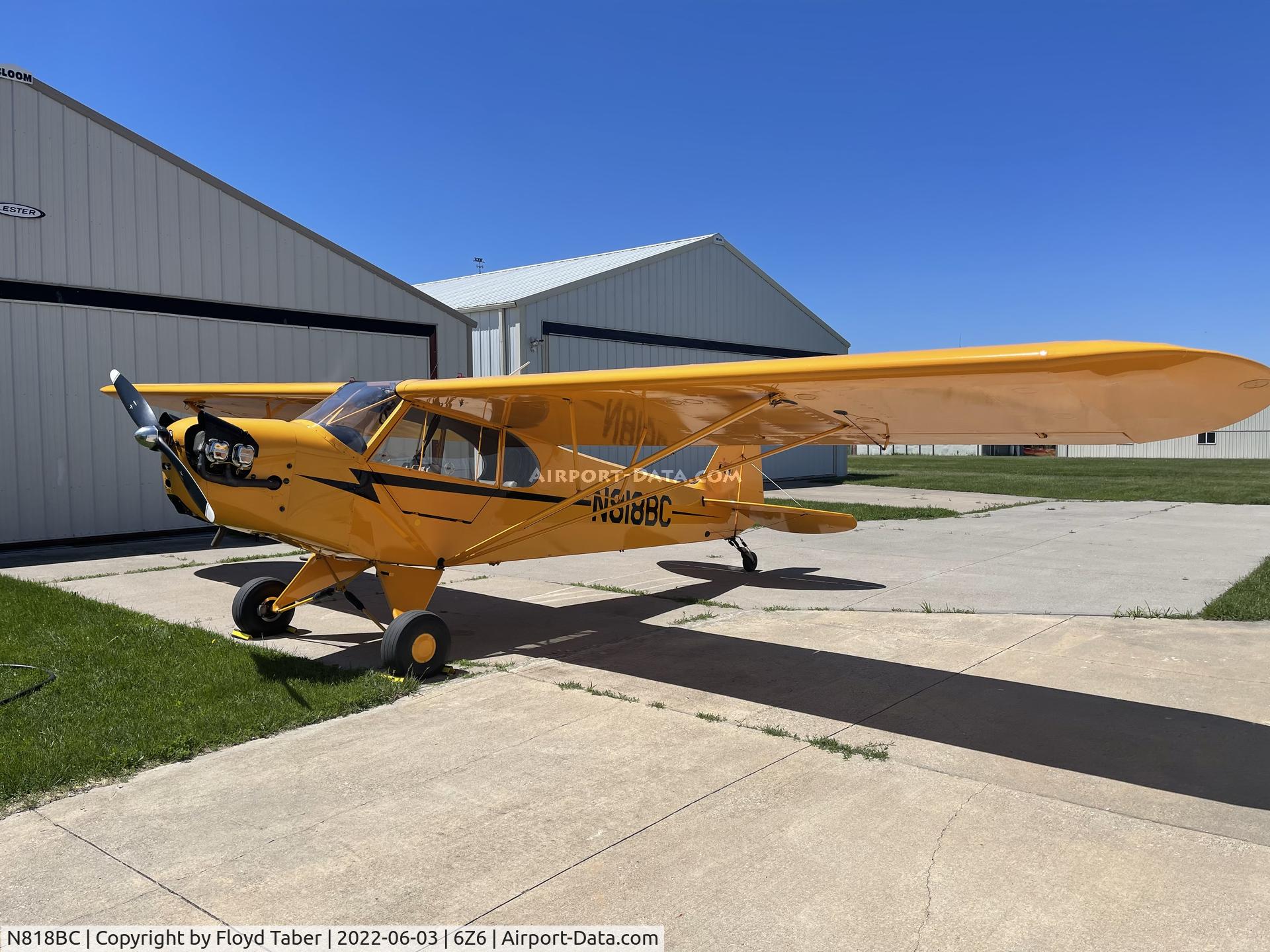 N818BC, 2007 American Legend AL3 C/N AL-1096, Fueling up for Instruction at NASH Field
