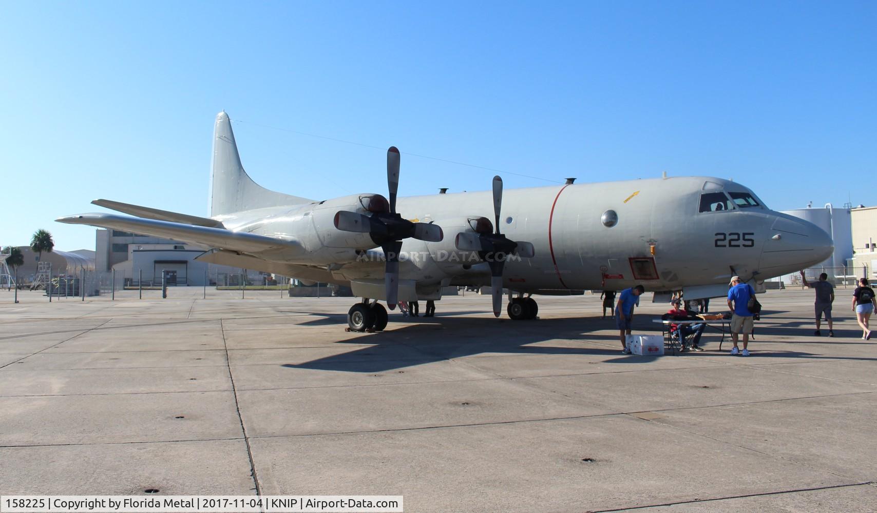158225, Lockheed P-3C Orion C/N 285A-5570, P-3 zx