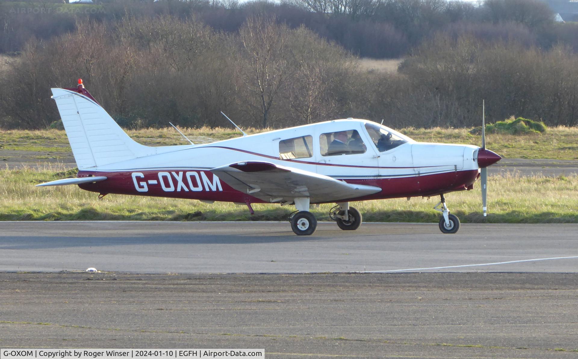 G-OXOM, 1989 Piper PA-28-161 Cadet C/N 28-41285, Visiting Piper Cadet.