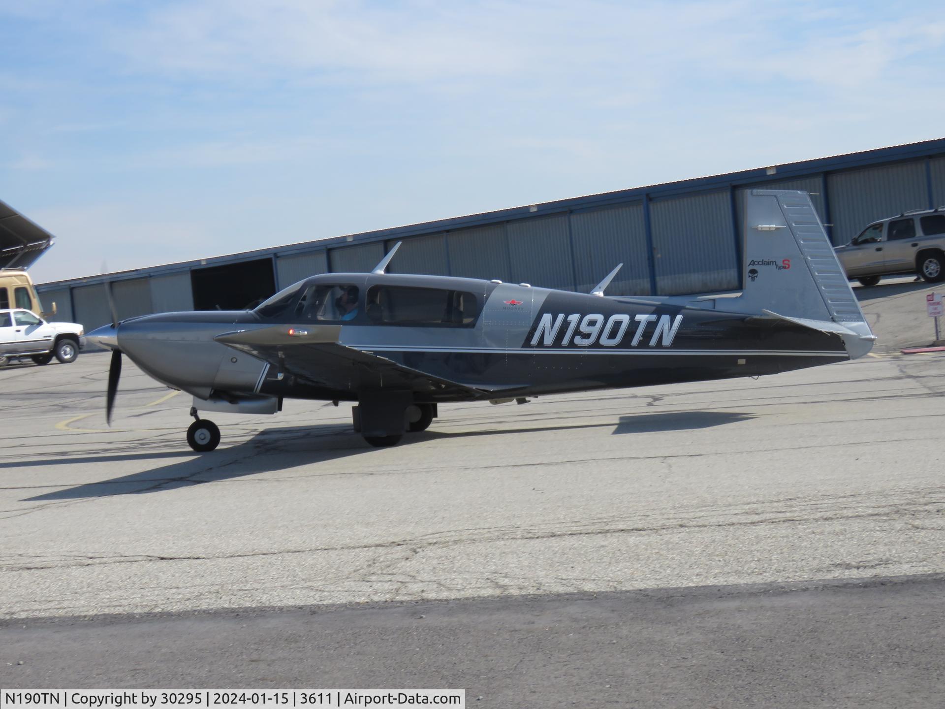 N190TN, 2008 Mooney M20TN Acclaim C/N 31-0090, Taxiing