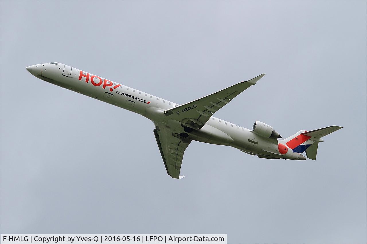 F-HMLG, 2011 Bombardier CRJ-1000EL NG (CL-600-2E25) C/N 19012, Bombardier CRJ-1000, Climbing from  rwy24, Paris Orly Airport (LFPO-ORY)