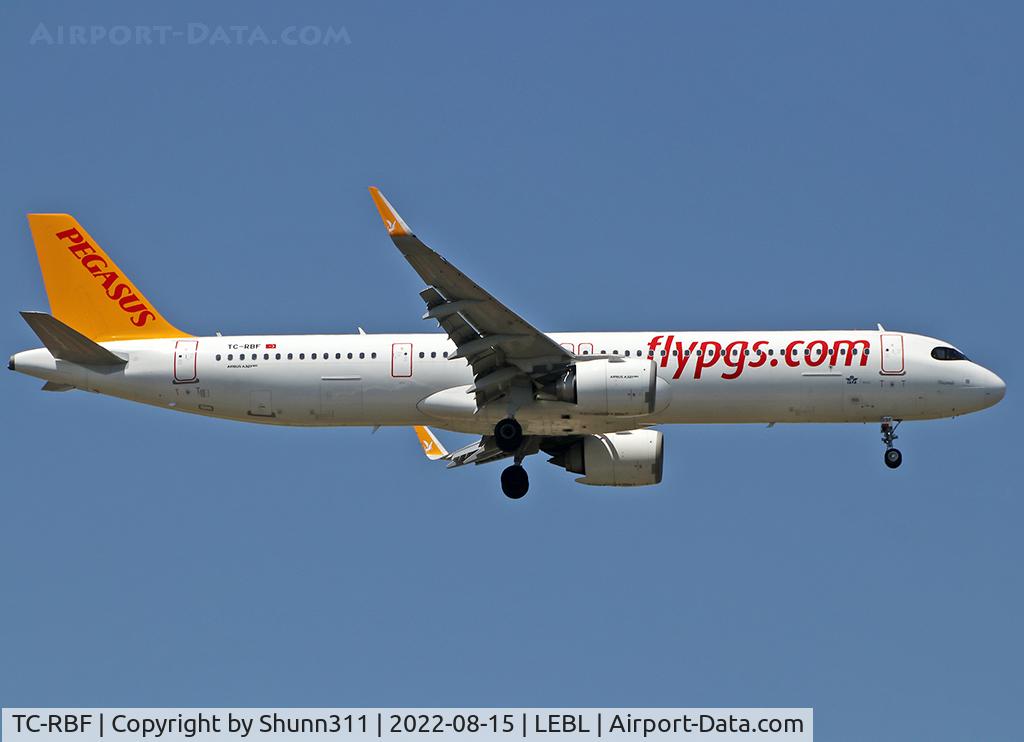 TC-RBF, 2020 Airbus A321-251 Neo C/N 9495, Landing rwy 06L