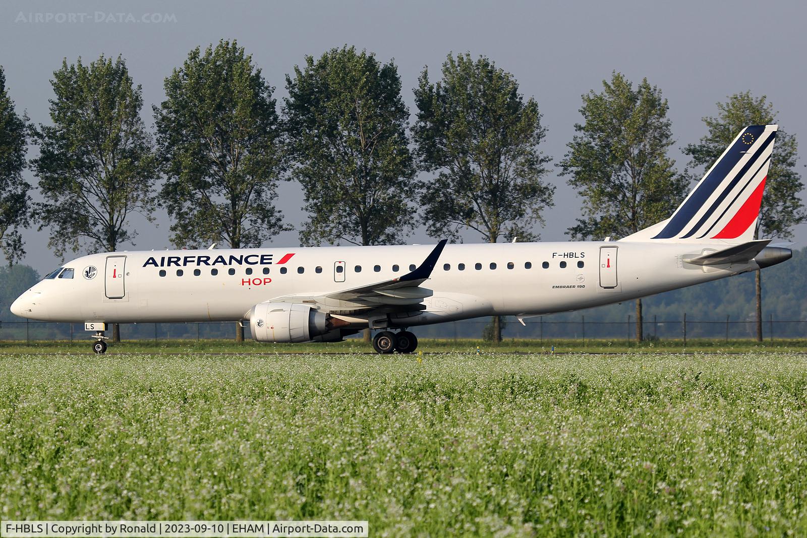F-HBLS, 2009 Embraer 190LR (ERJ-190-100LR) C/N 19000326, at spl