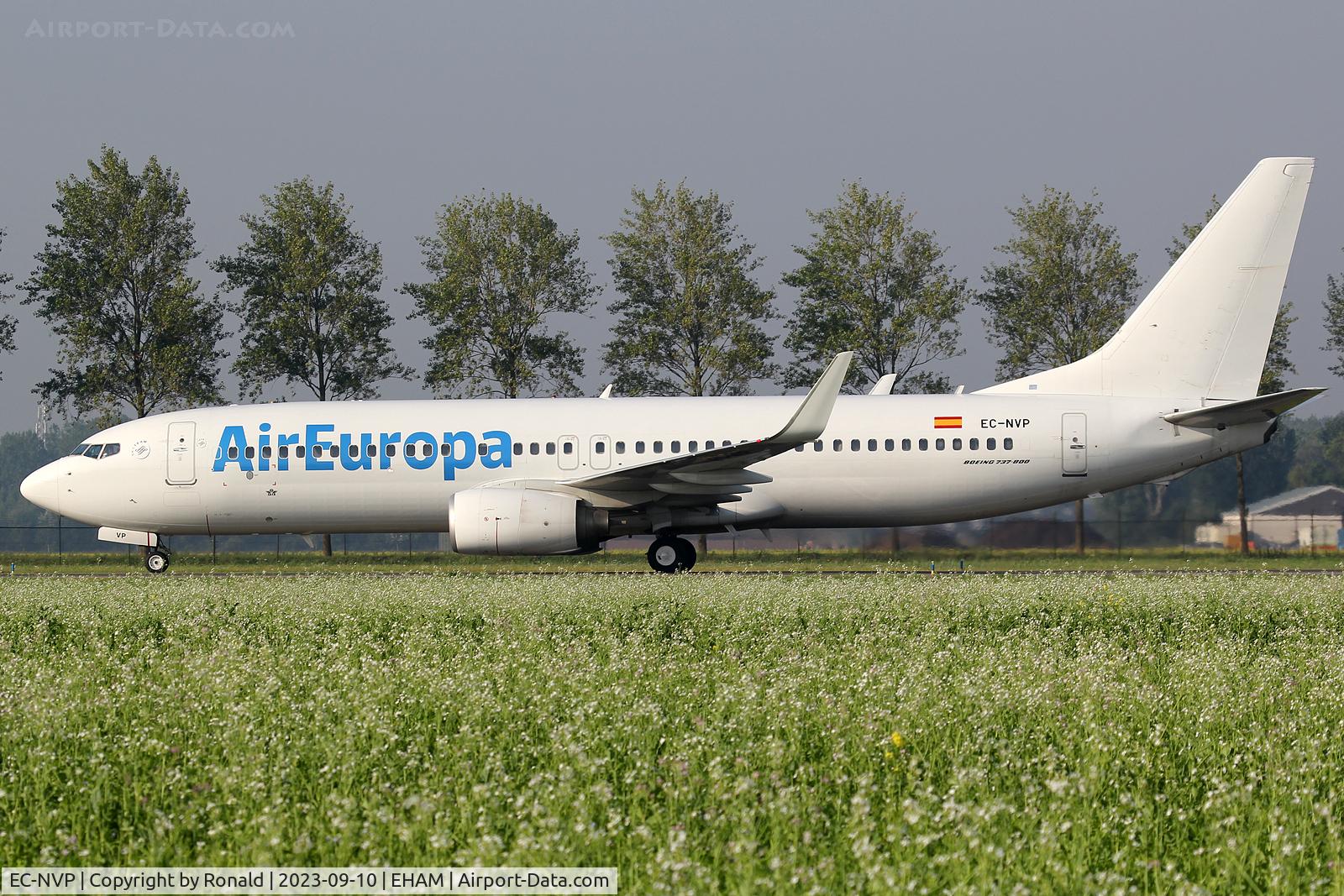 EC-NVP, 2009 Boeing 737-8AS C/N 35017, at spl