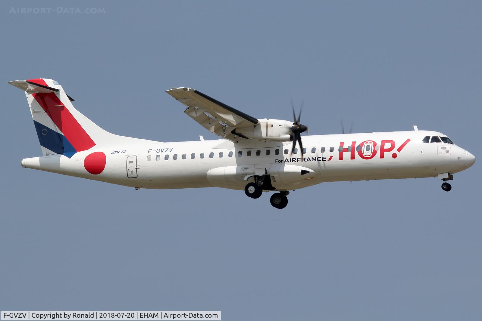 F-GVZV, 2002 ATR 72-212A C/N 686, at spl