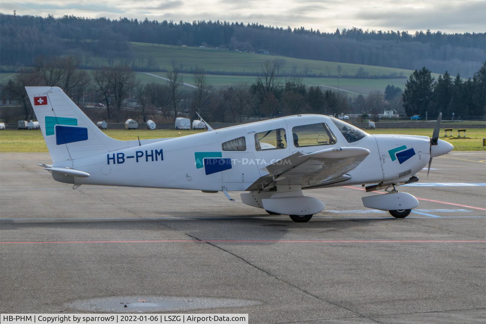 HB-PHM, 1982 Piper PA-28-181 Archer II C/N 28-8390038, A winter-day at Grenchen. HB-registered since 1983-01-13