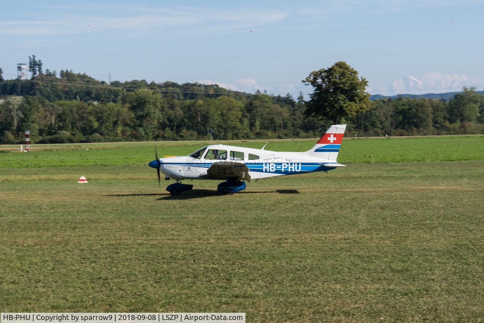 HB-PHU, 1984 Piper PA-28-181 C/N 28-8490070, Just landed at Biel-Kappelen.  HB-registered since 1984-05-11.