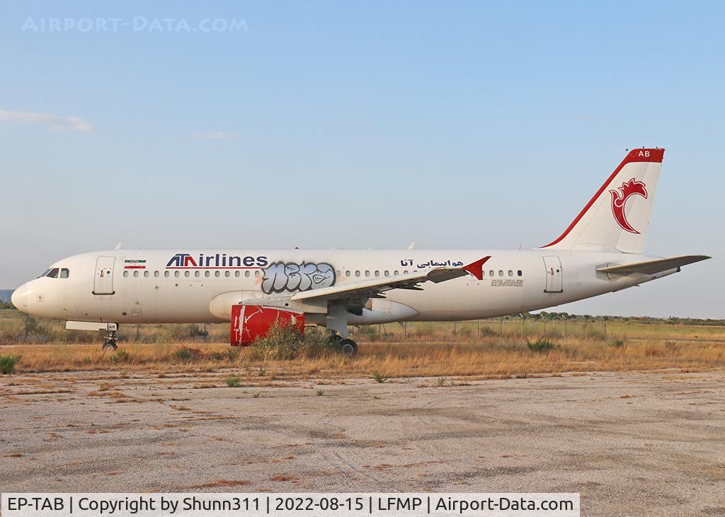 EP-TAB, 1992 Airbus A320-231 C/N 362, Still stored... additional graffiti on fuselage only on left side...