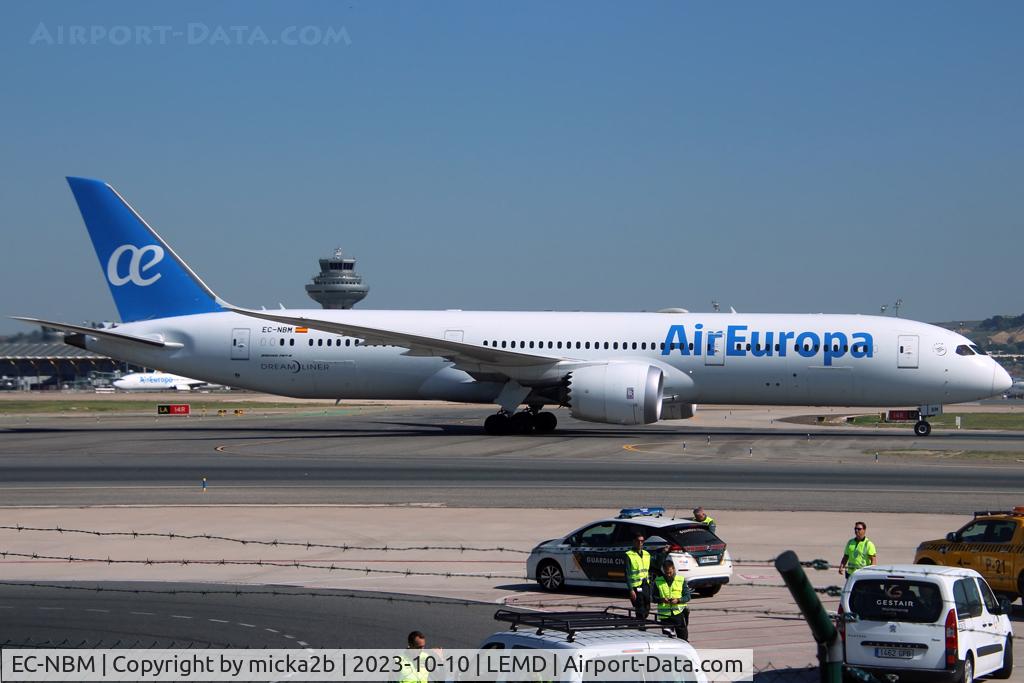 EC-NBM, 2019 Boeing 787-9 Dreamliner C/N 65246, Taxiing