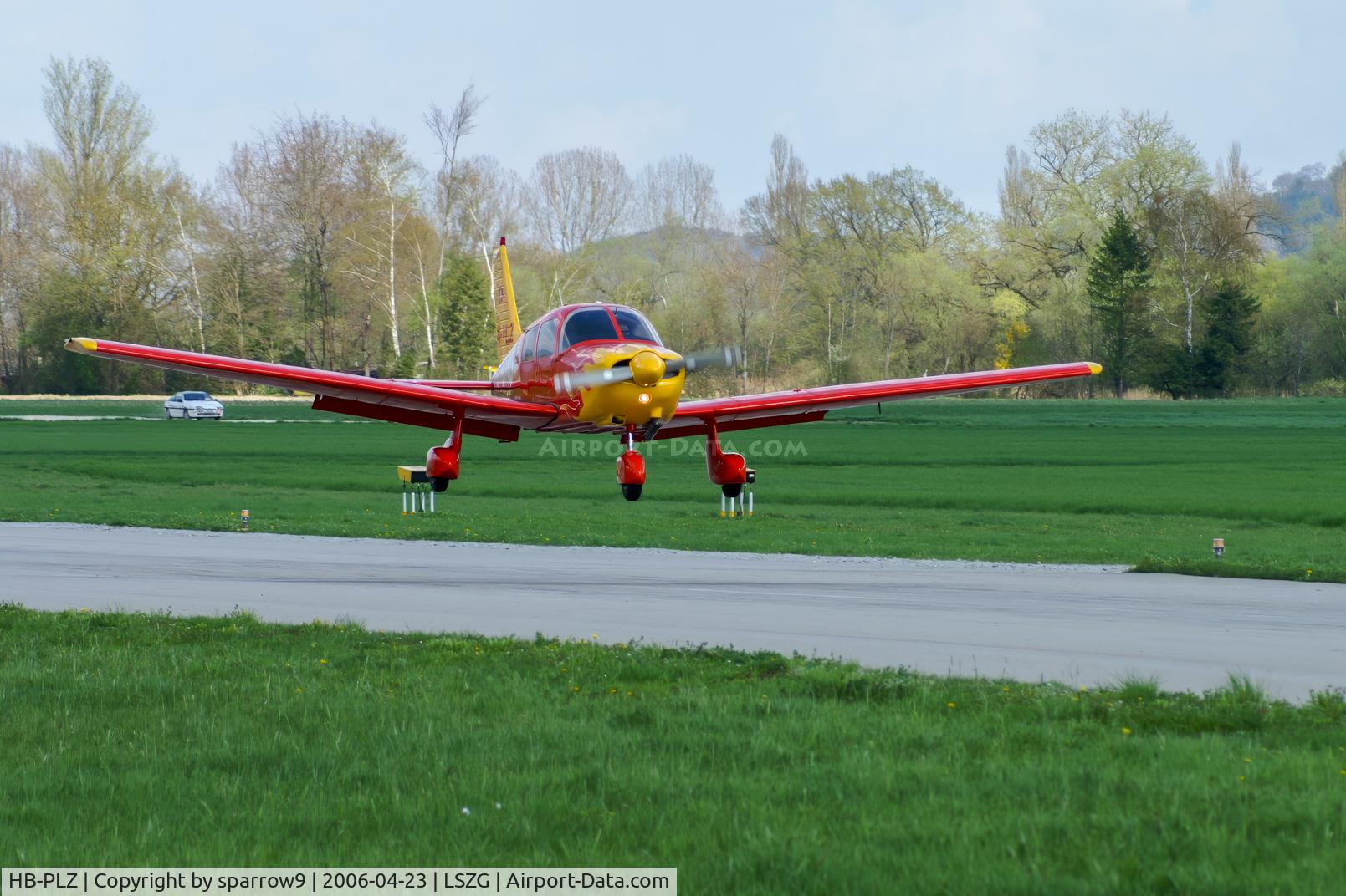 HB-PLZ, 1988 Piper PA-28-181 Archer II C/N 2890099, Short-final runway 25(then) Grenchen. HB-registered since 1988-12-22