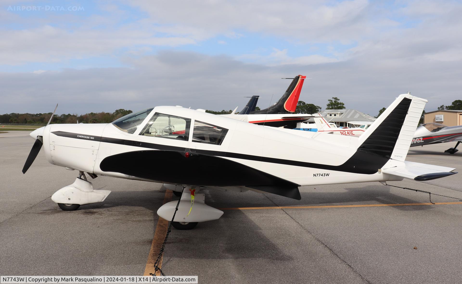 N7743W, 1964 Piper PA-28-180 C/N 28-1752, Piper PA-28-180