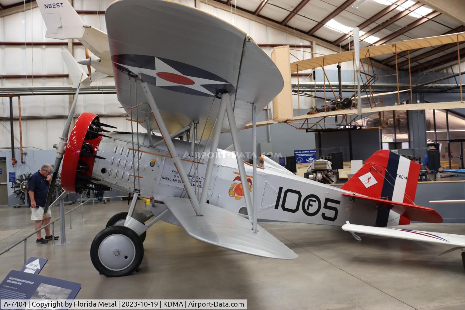 A-7404, Curtiss F6C-4 Hawk (replica) C/N A-7404, Curtiss F6C-4 Hawk zx