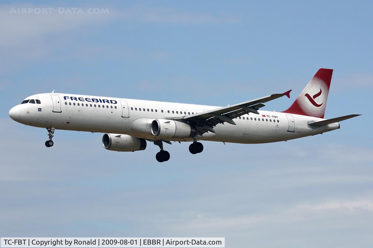 TC-FBT, 1998 Airbus A321-131 C/N 855, at bru