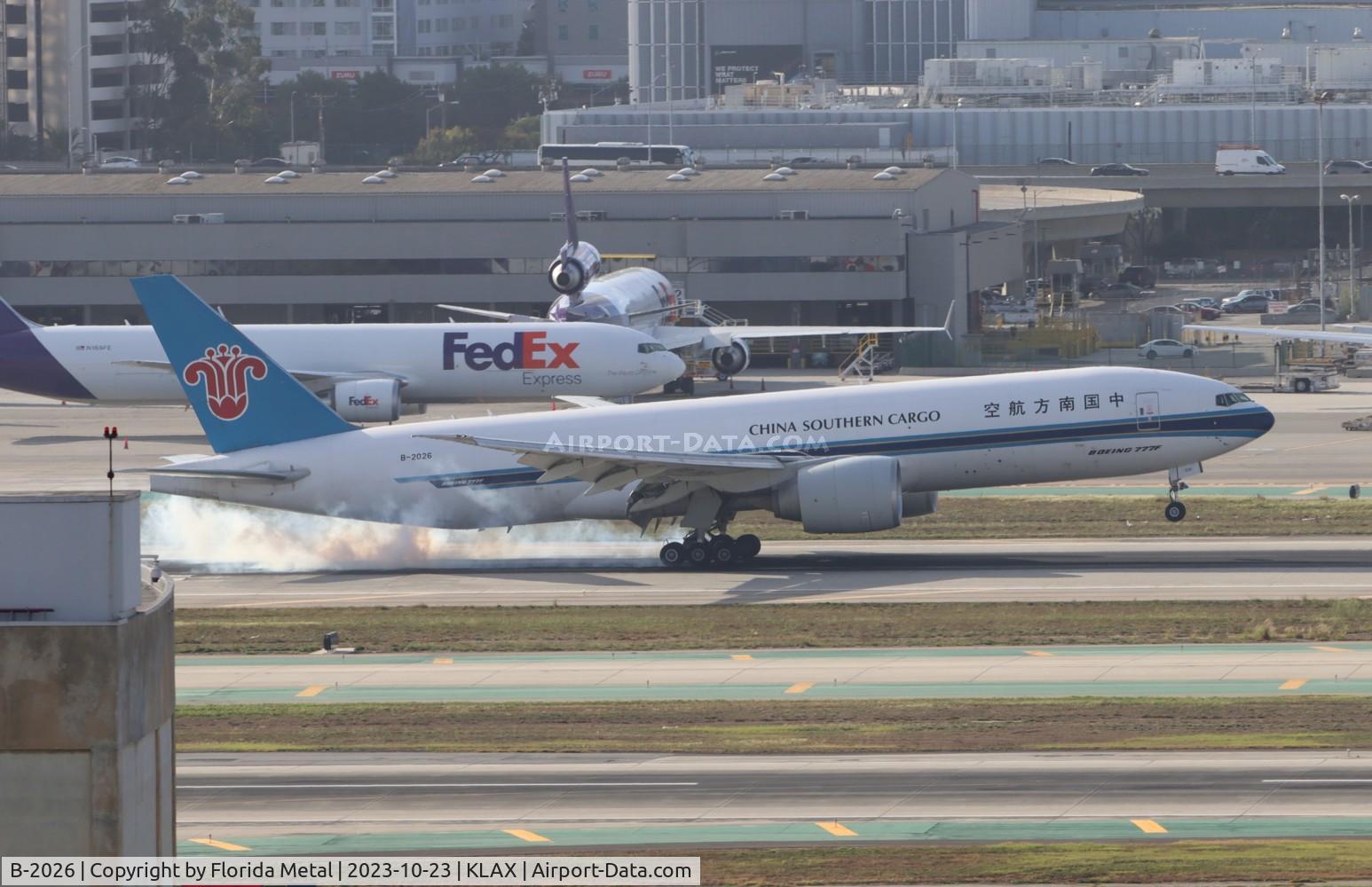 B-2026, 2015 Boeing 777-F1B C/N 41635, CSN 77LRF zx ZSPD-LAX