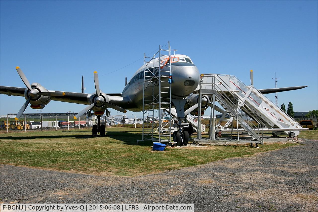 F-BGNJ, 1953 Lockheed L-1049G Super Constellation C/N 4519, Lockheed L-1049G Super Constellation, Nantes-Atlantique airport (LFRS-NTE)
