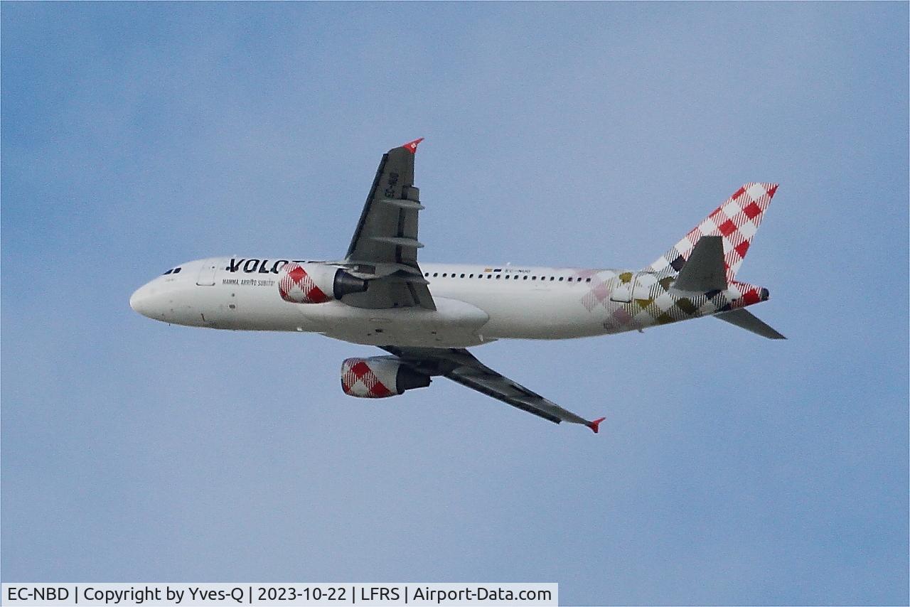 EC-NBD, 2003 Airbus A319-112 C/N 1901, Airbus A319-112, long approach rwy 21, Nantes-Atlantique airport (LFRS-NTE)