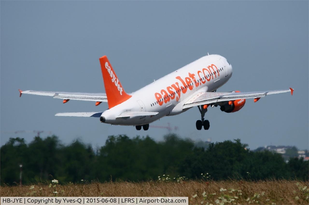 HB-JYE, 2009 Airbus A320-214 C/N 4006, Airbus A320-214, Take off rwy 03, Nantes-Atlantique airport (LFRS-NTE)