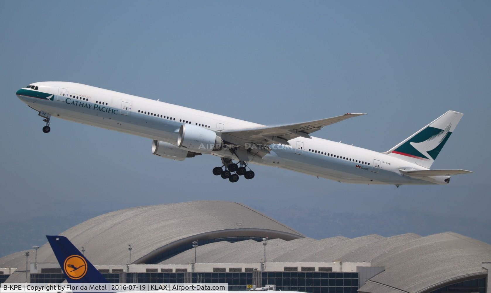 B-KPE, 2007 Boeing 777-367/ER C/N 36156, CPA 773 zx