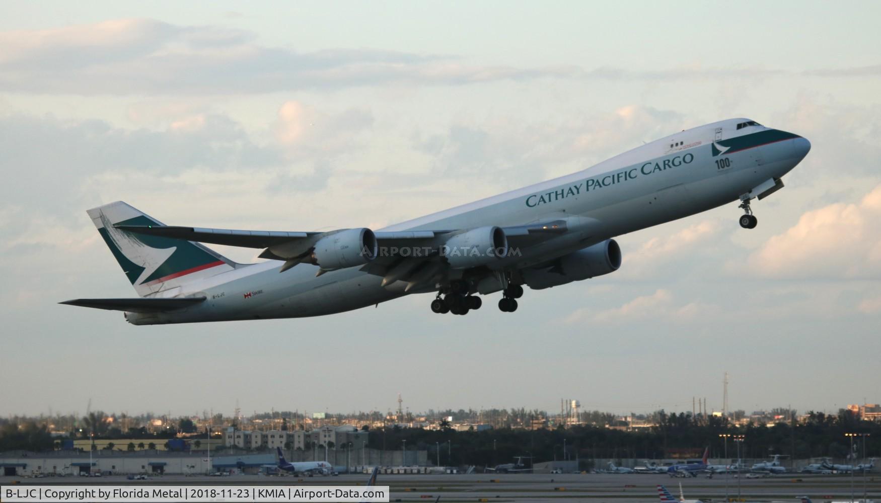 B-LJC, 2011 Boeing 747-867F/SCD C/N 39240, CPA 747-8F zx