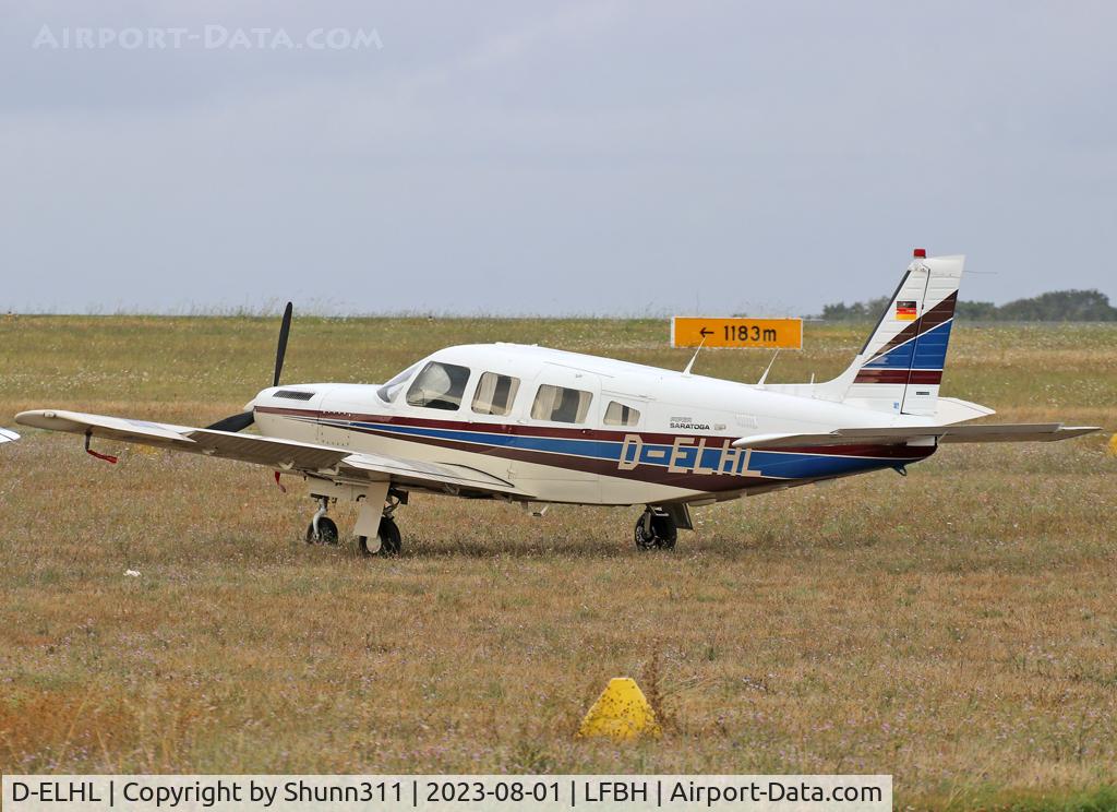 D-ELHL, 1984 Piper PA-32R-301T Turbo Saratoga C/N 32R-8429013, Parked in the grass...
