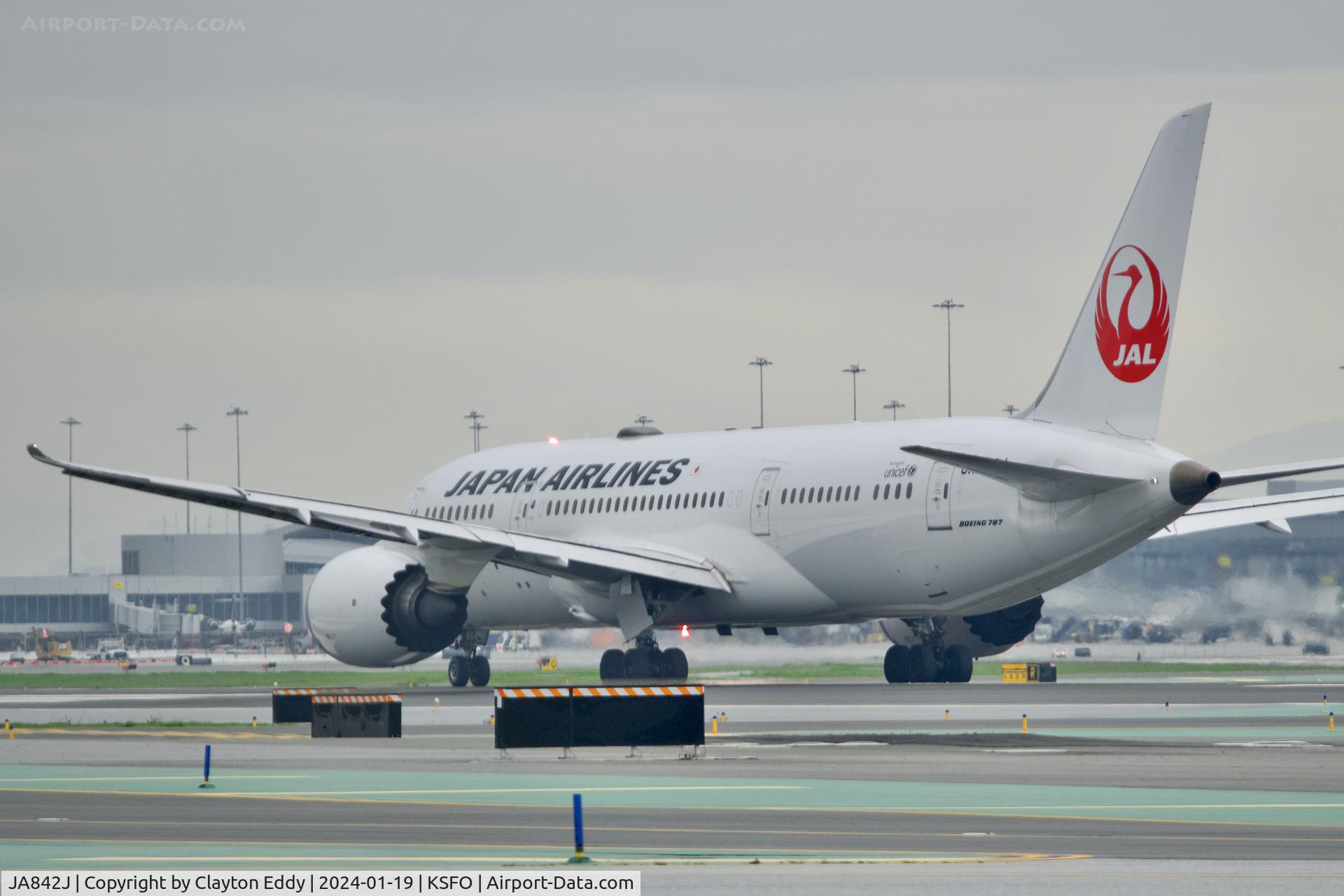 JA842J, 2015 Boeing 787-8 Dreamliner Dreamliner C/N 35854, SFO 2024.