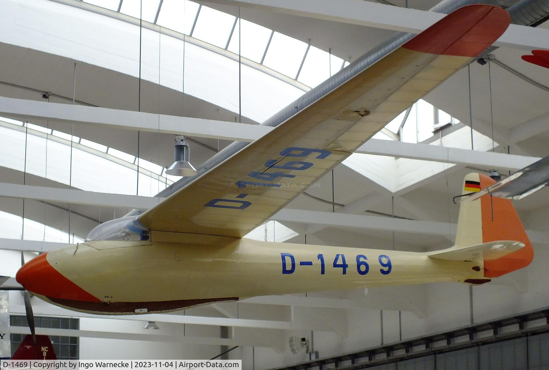 D-1469, 1959 DFS Olympia-Meise C/N Not found D-1469, DFS (M. Dorfner, F. Unfried) Olympia-Meise at the Flugwerft Schleißheim of Deutsches Museum, Oberschleißheim