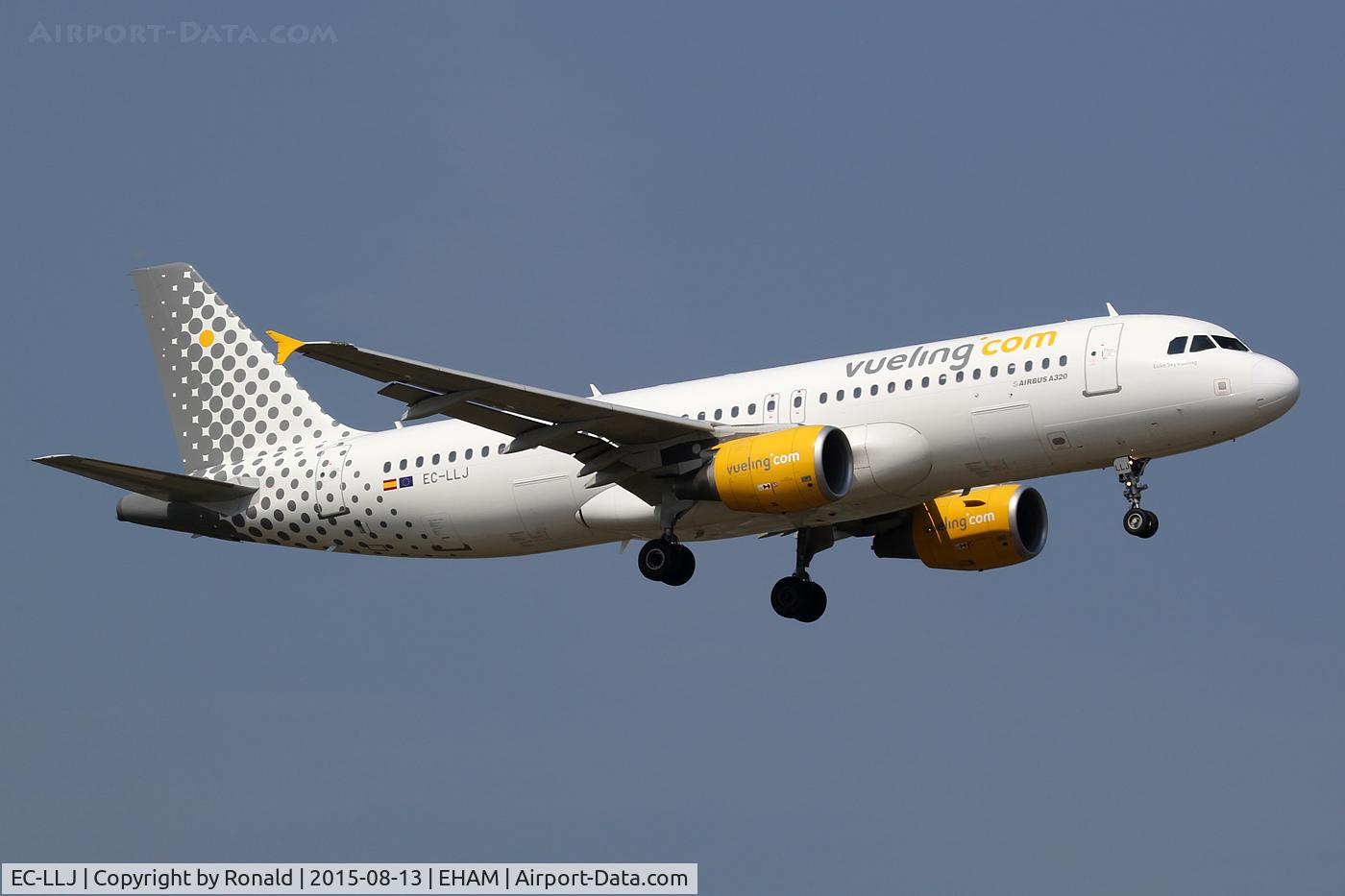 EC-LLJ, 2011 Airbus A320-214 C/N 4661, at spl