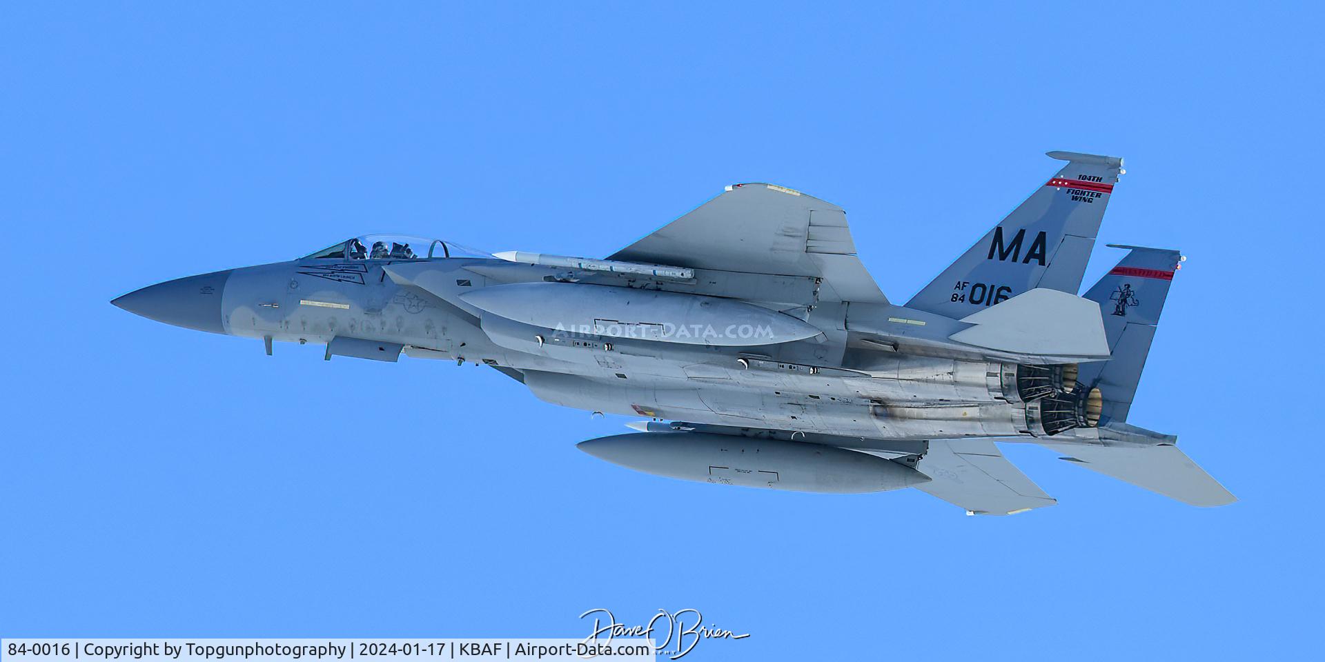 84-0016, 1984 McDonnell Douglas F-15C Eagle C/N 0926/C319, BEAR01 departing Barnes ANGB