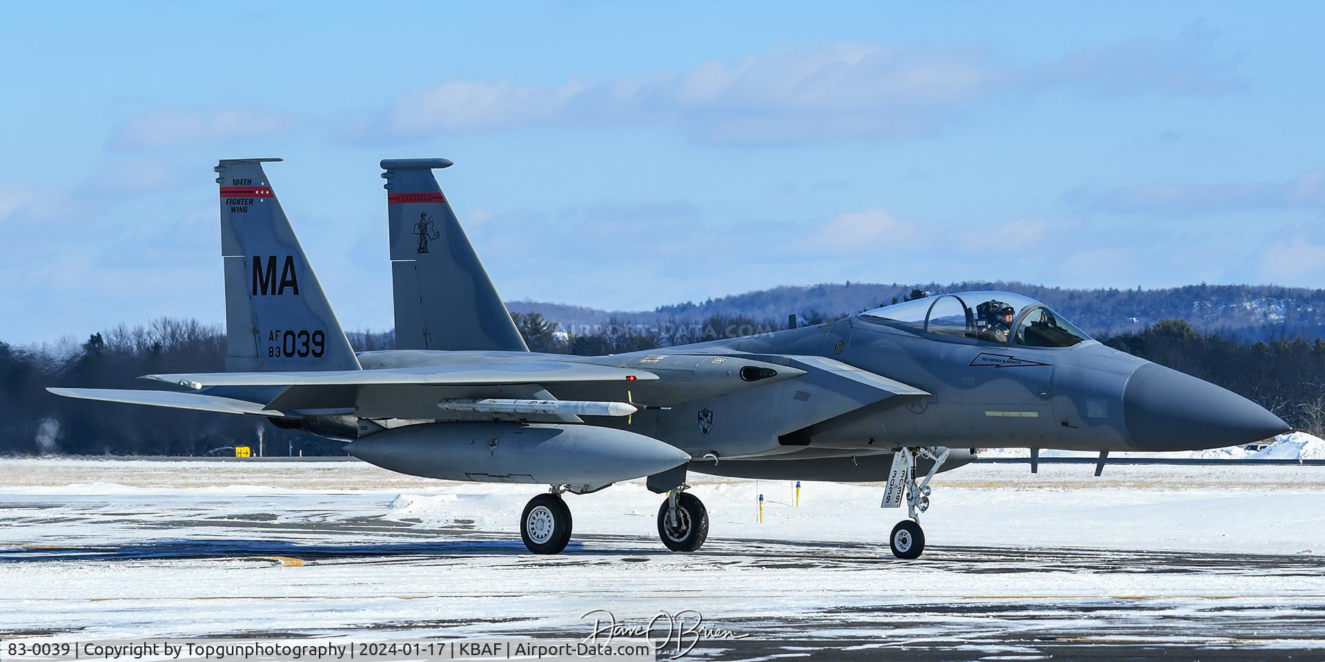 83-0039, 1983 McDonnell Douglas F-15C Eagle C/N 0899/C299, BEAR02 taxiing to RW2