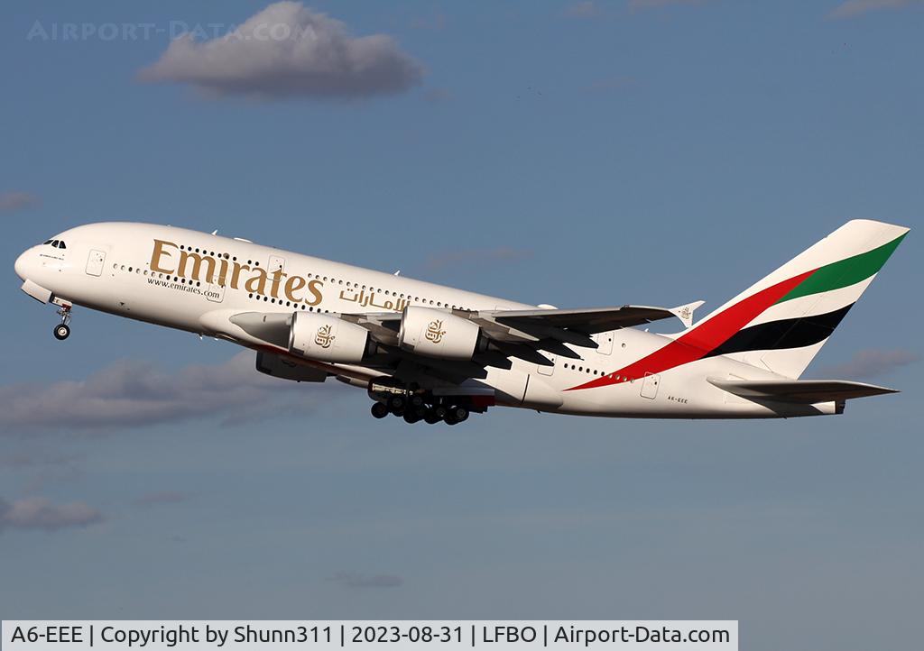 A6-EEE, 2012 Airbus A380-861 C/N 112, Taking off from rwy 32L after heavy maintenance