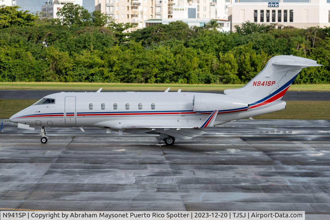 N941SP, Bombardier Challenger 300 C/N 20077, New on data base