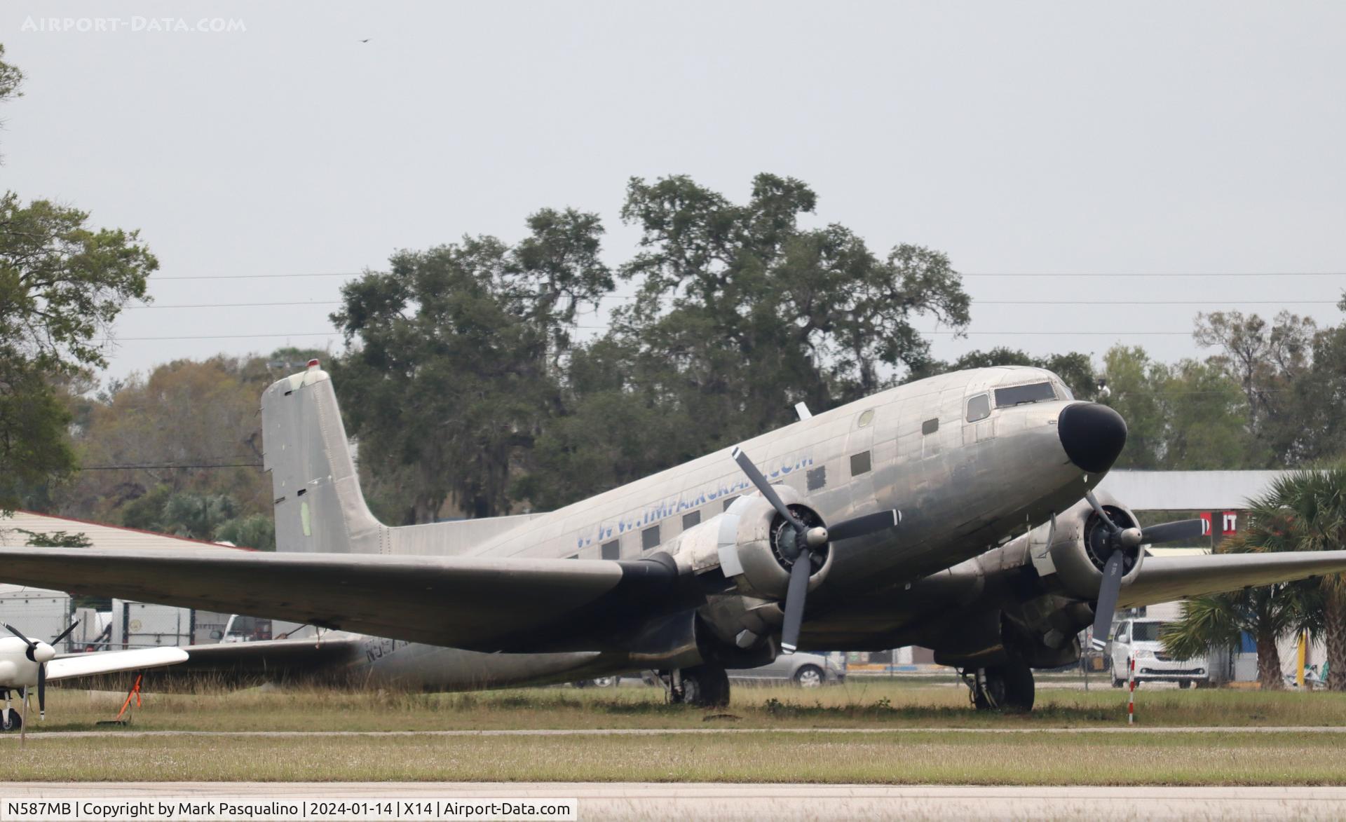 N587MB, 1951 Douglas DC-3S/R4D-8 (C-117D Skytrain) C/N 43312, Douglas DC-3S
