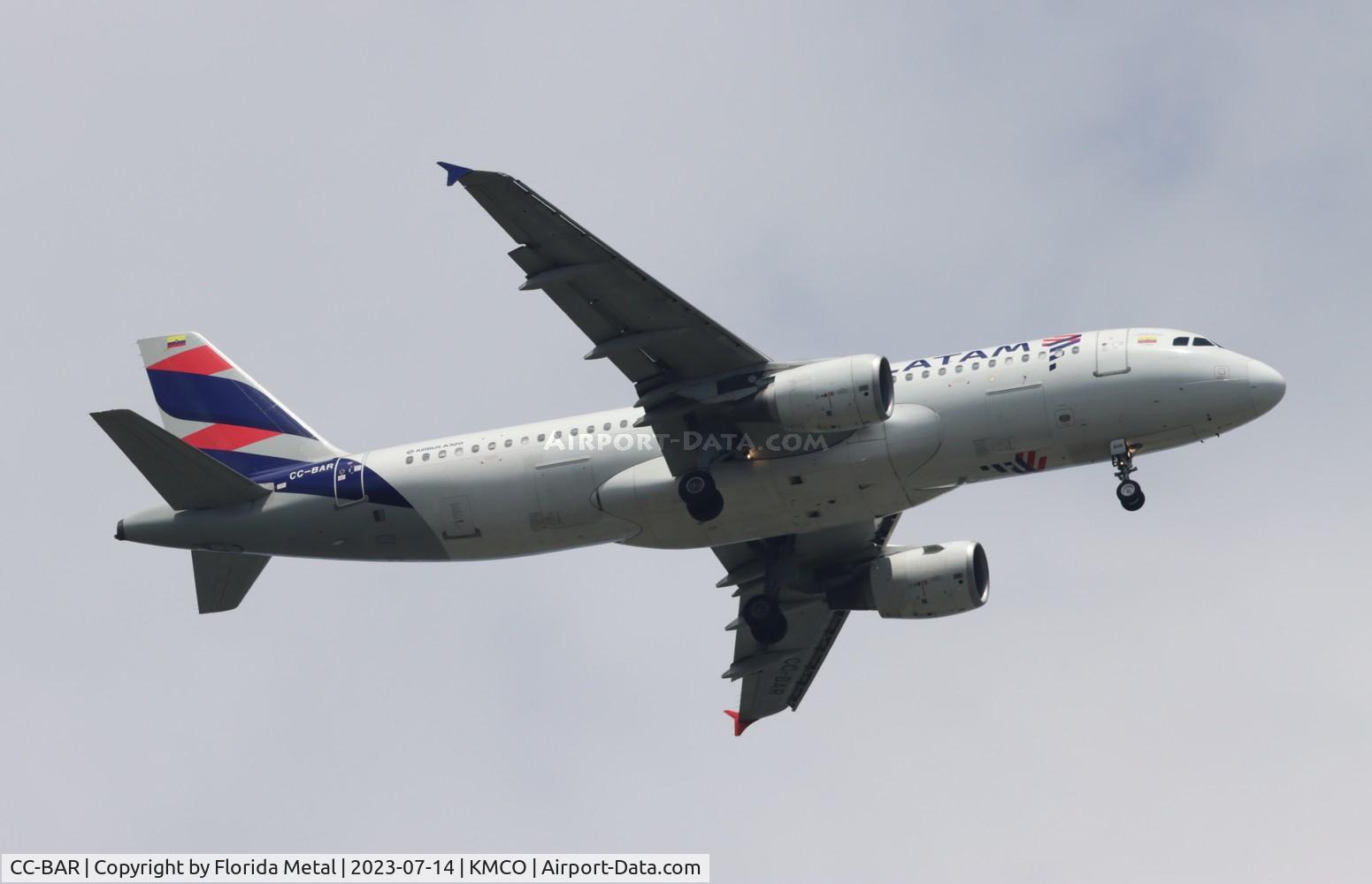CC-BAR, 2011 Airbus A320-214 C/N 4892, LATAM Chile A320 zx