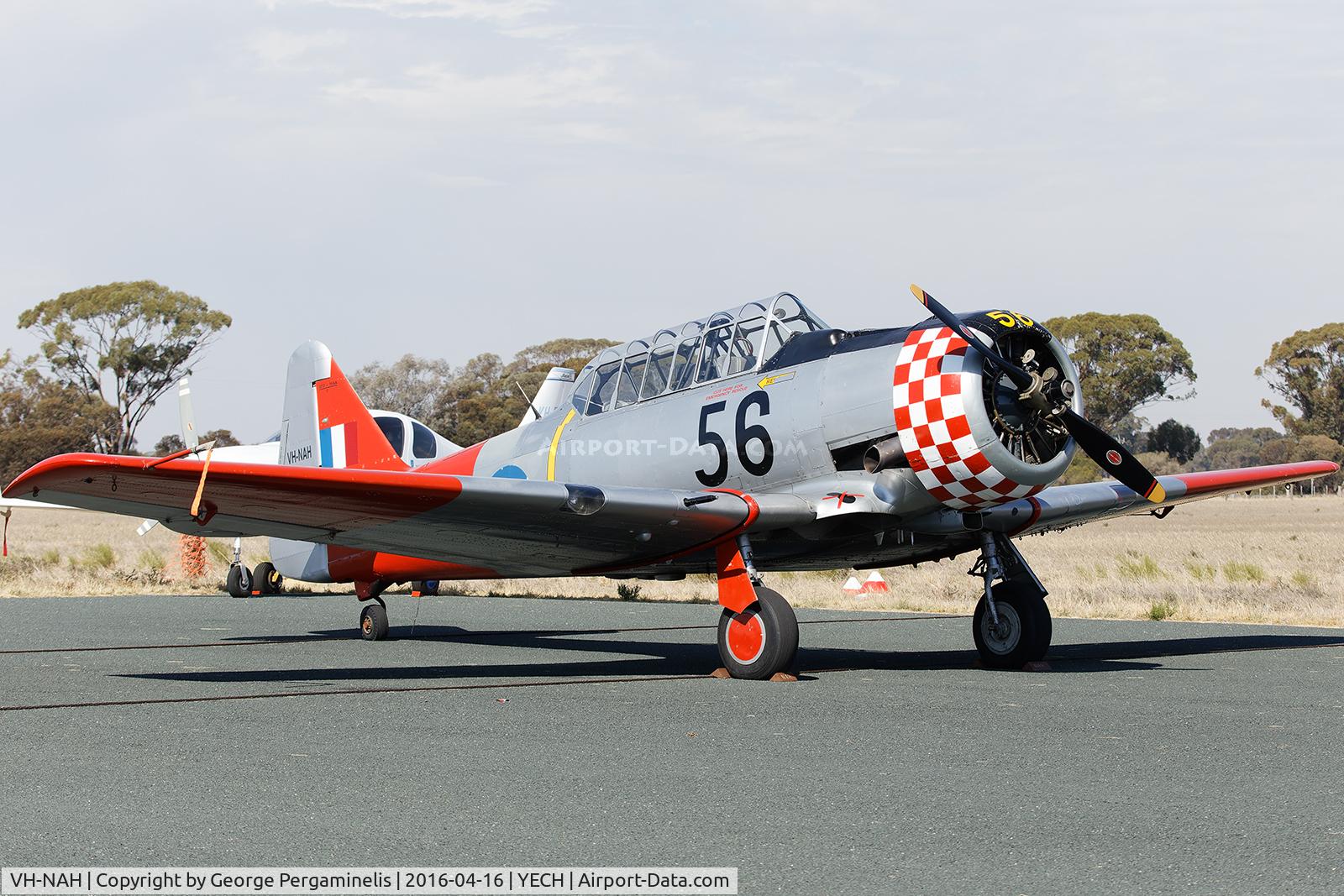 VH-NAH, 1943 North American AT-6C Harvard IIA C/N 88-14177, Antique Aeroplane Assn of Australia National Fly-in.