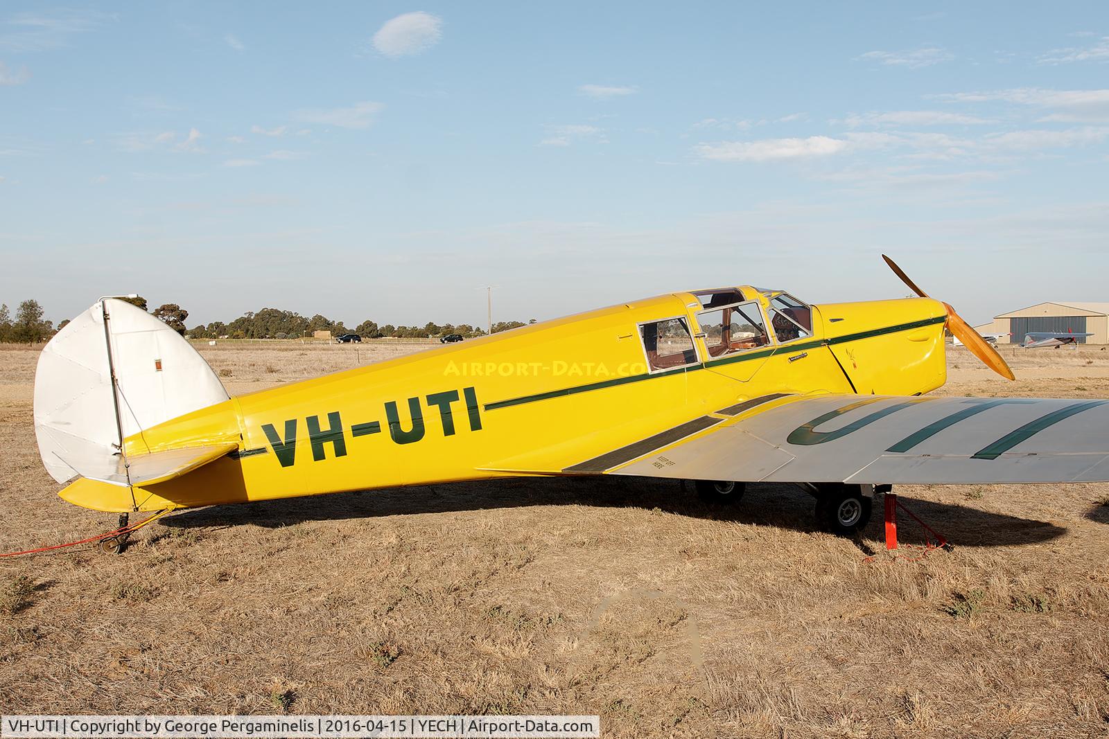 VH-UTI, 1934 Klemm BK1 C/N 109, Antique Aeroplane Assn of Australia National Fly-in.