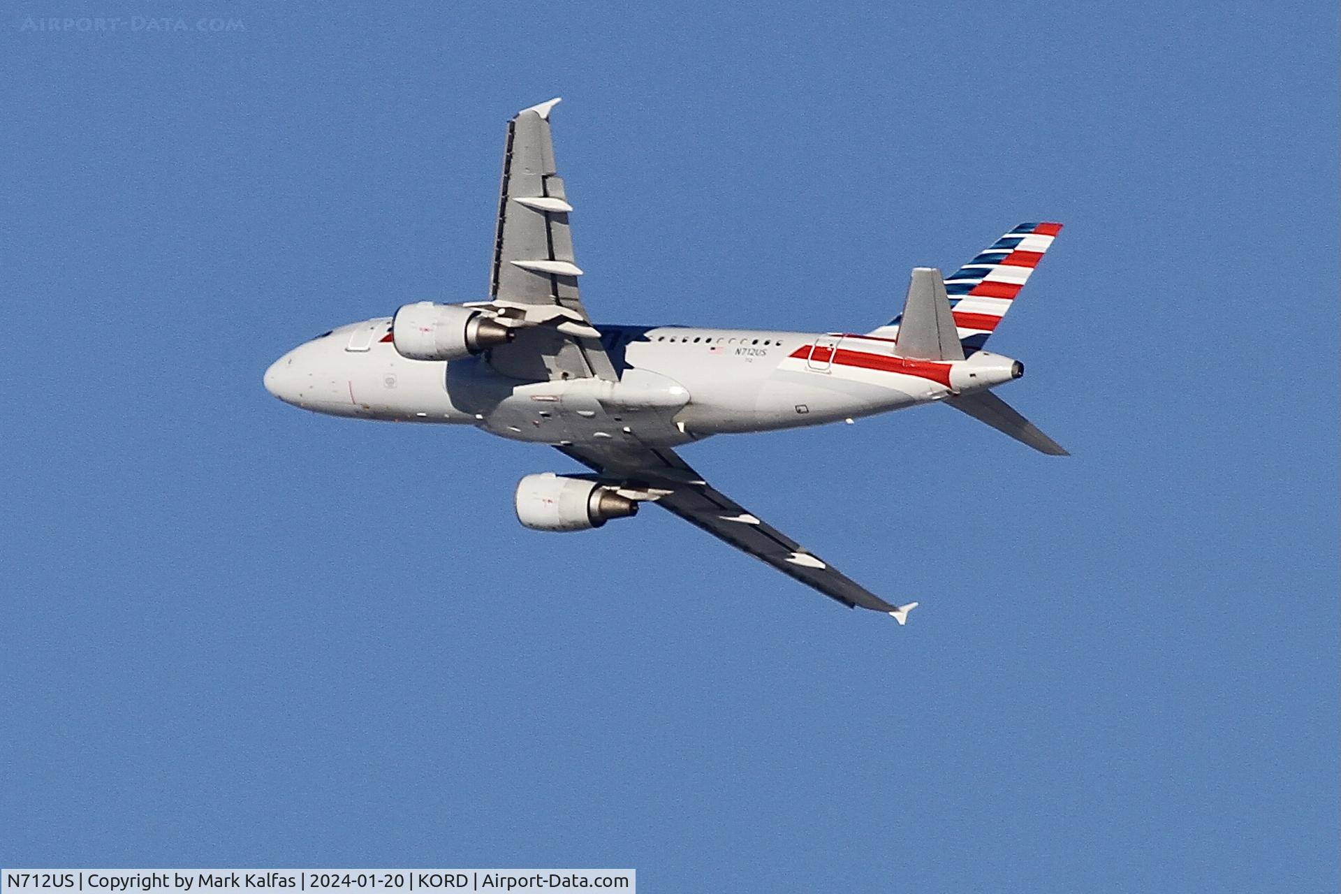 N712US, 1999 Airbus A319-112 C/N 1038, A319 American Airlines AIRBUS INDUSTRIE A319-112 N712US AAL1577 ORD-SRQ