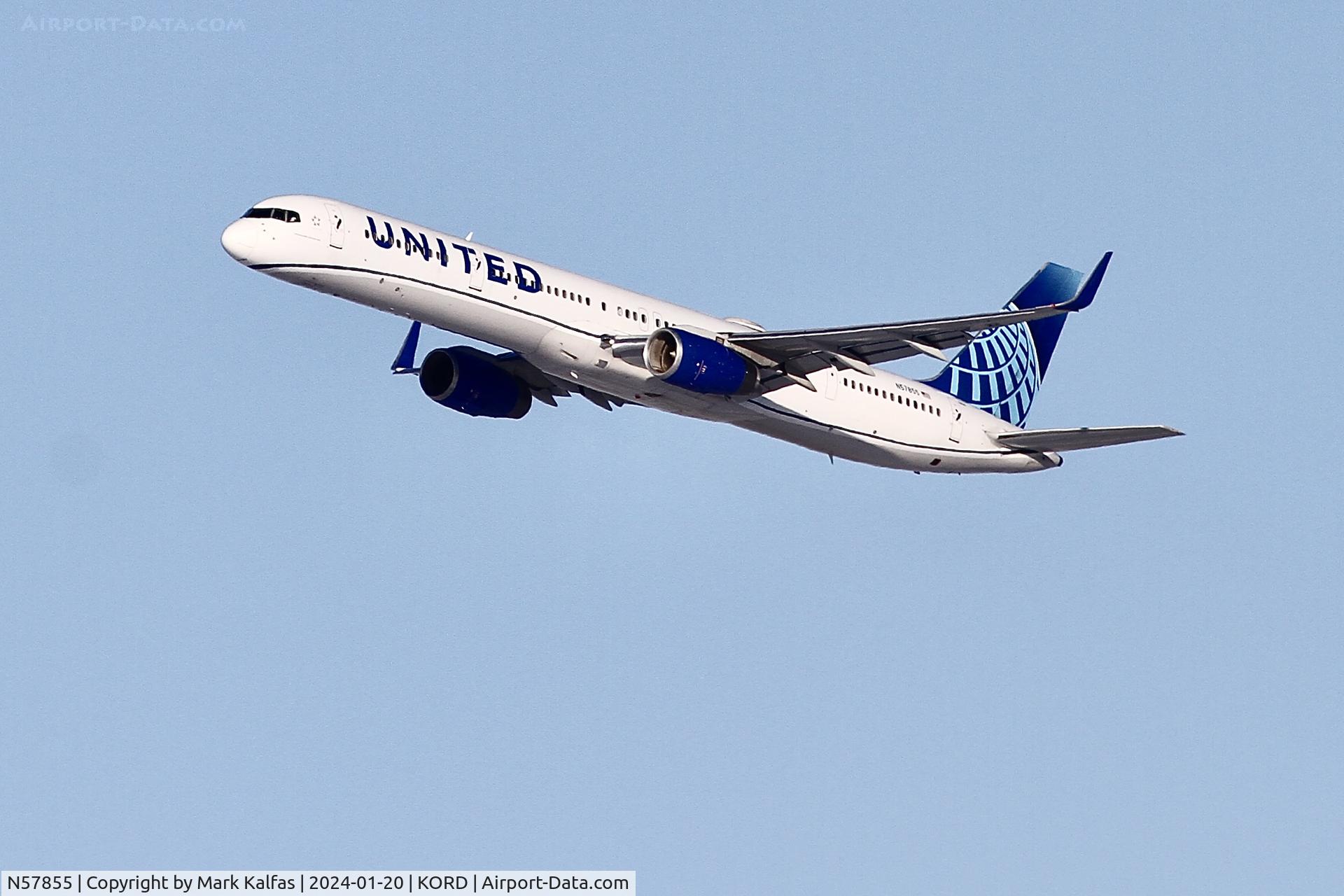 N57855, 2004 Boeing 757-324 C/N 32814, B753 United Airlines BOEING 757-324 N57855 UAL2004 ORD-DEN