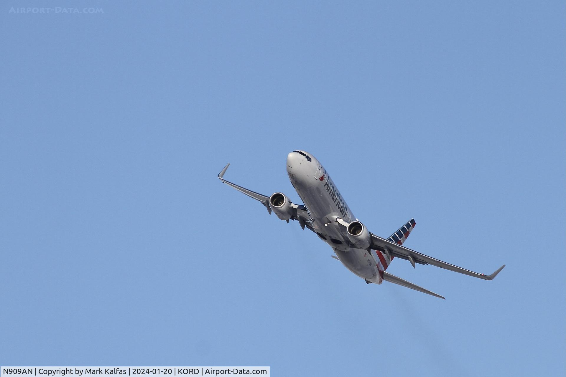 N909AN, 1999 Boeing 737-823 C/N 29511, B738 American Airlines BOEING 737-823 N909AN AAL1143 ORD-SAT,