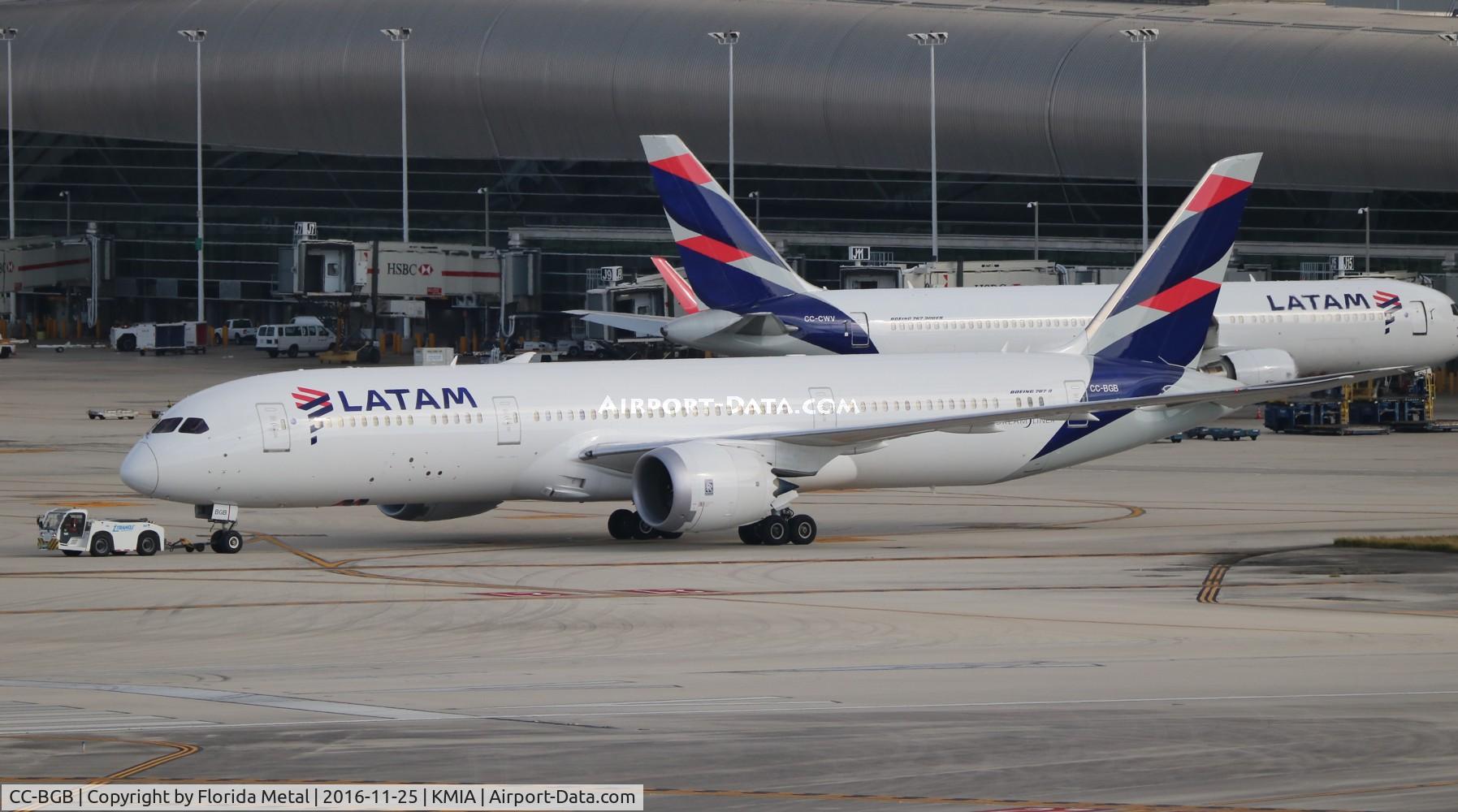 CC-BGB, 2014 Boeing 787-916 Dreamliner Dreamliner C/N 35318, LATAM 789 zx