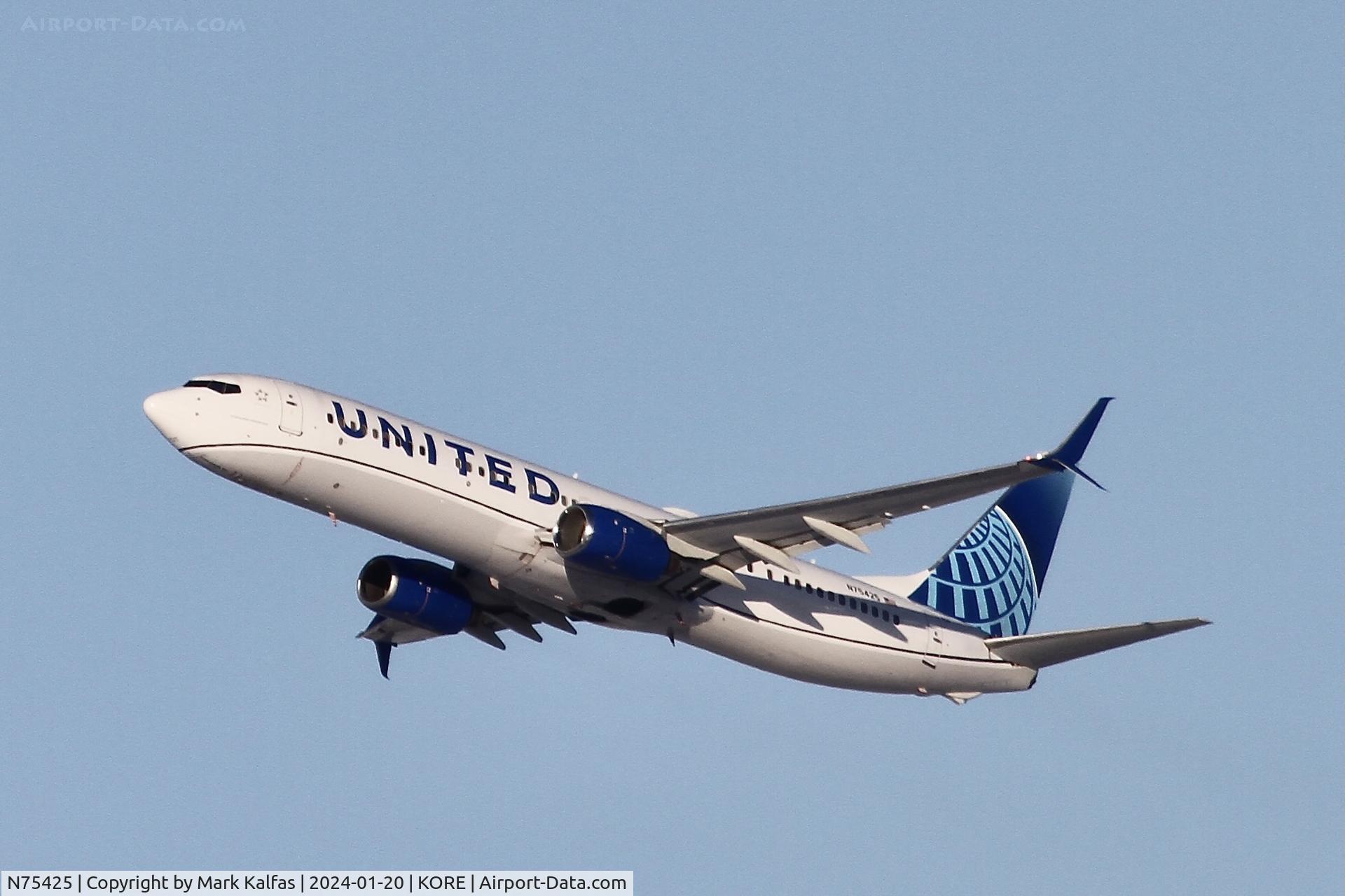 N75425, 2008 Boeing 737-924/ER C/N 33460, B738 United Airlines BOEING 737-824 N75425 UAL2430 KORD-LAX