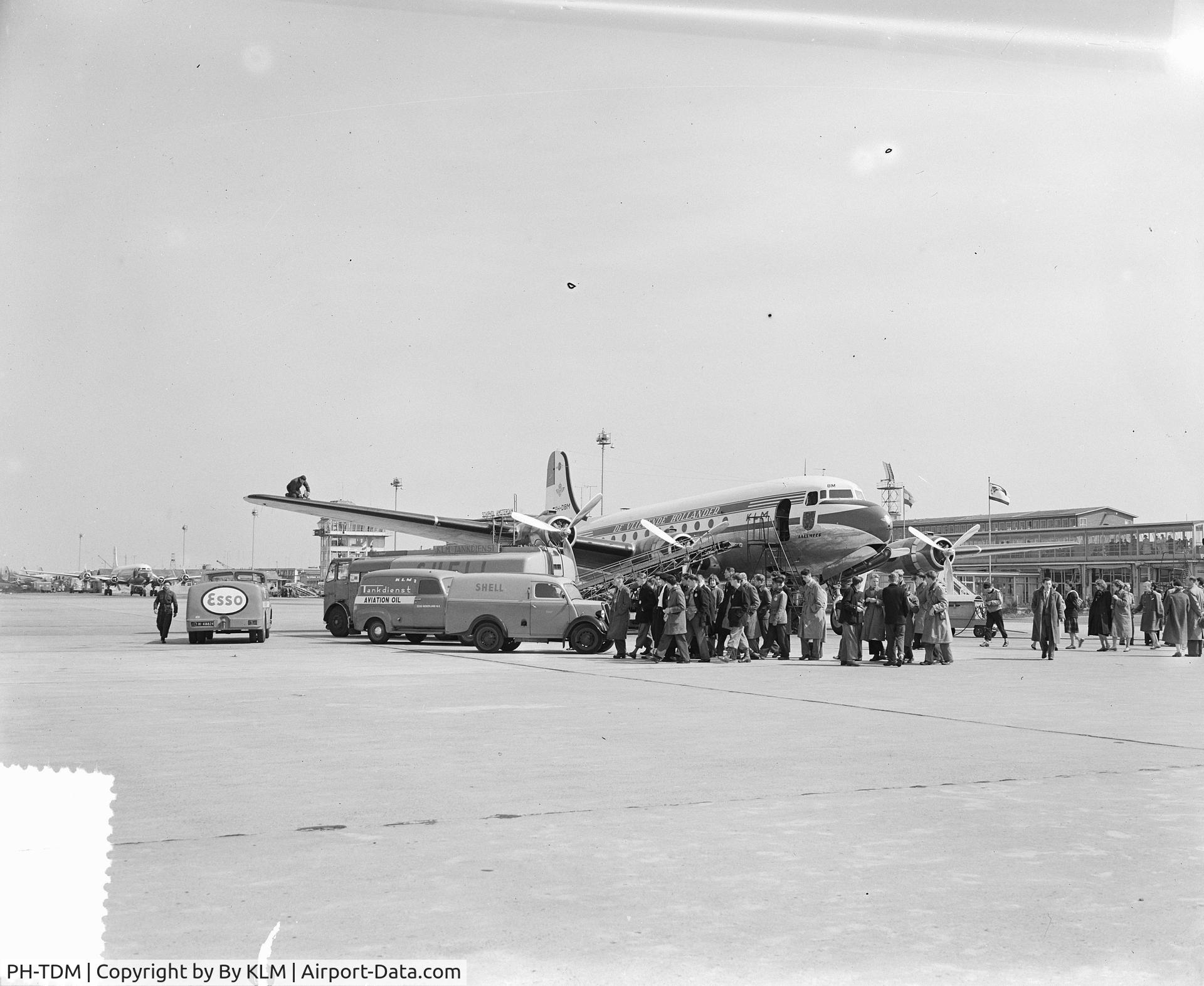 PH-TDM, 1944 Douglas C-54B Skymaster C/N 10432, PH-TDM at Schiphol Airport during a National Aviation Day at The Netherlands