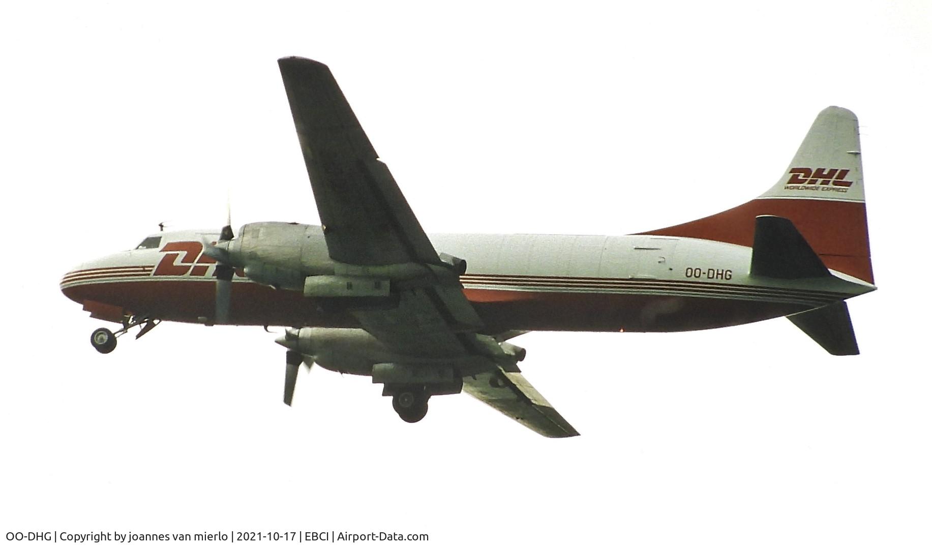 OO-DHG, 1954 Convair 580(F) C/N 025/069, ex-slide
