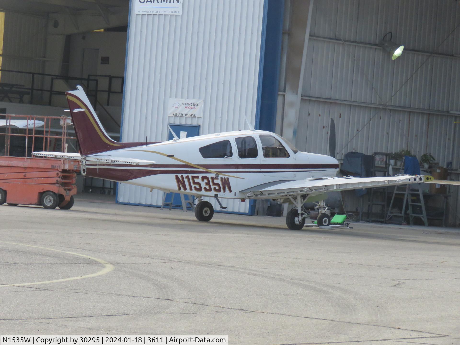N1535W, 1972 Beech F33A Bonanza C/N CE-374, At paint shop