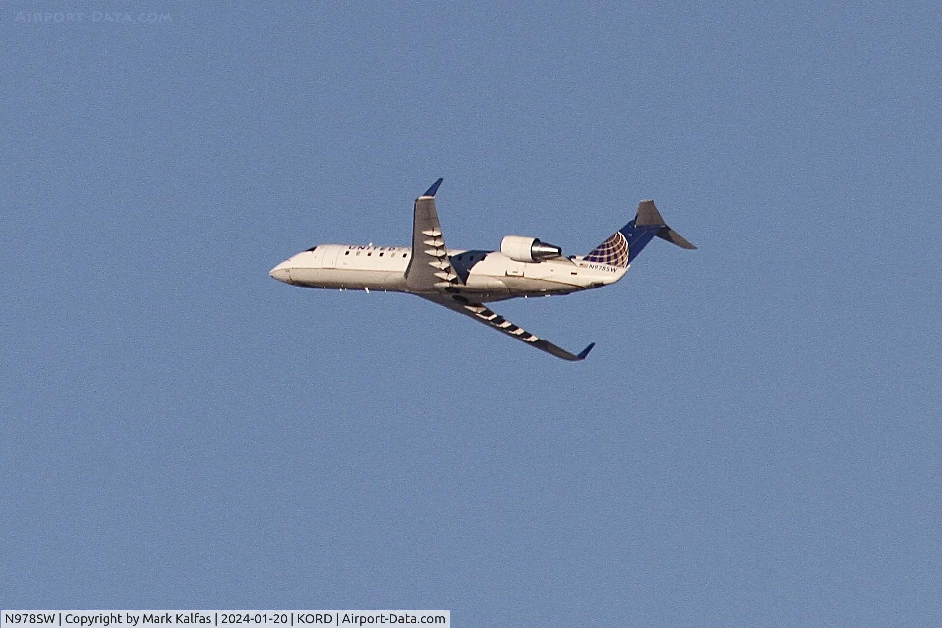 N978SW, 2004 Bombardier CRJ-200ER (CL-600-2B19) C/N 7953, CRJ2 SkyWest/United Express BOMBARDIER INC CL-600-2B19, N978SW SKW5358 ORD-CAK