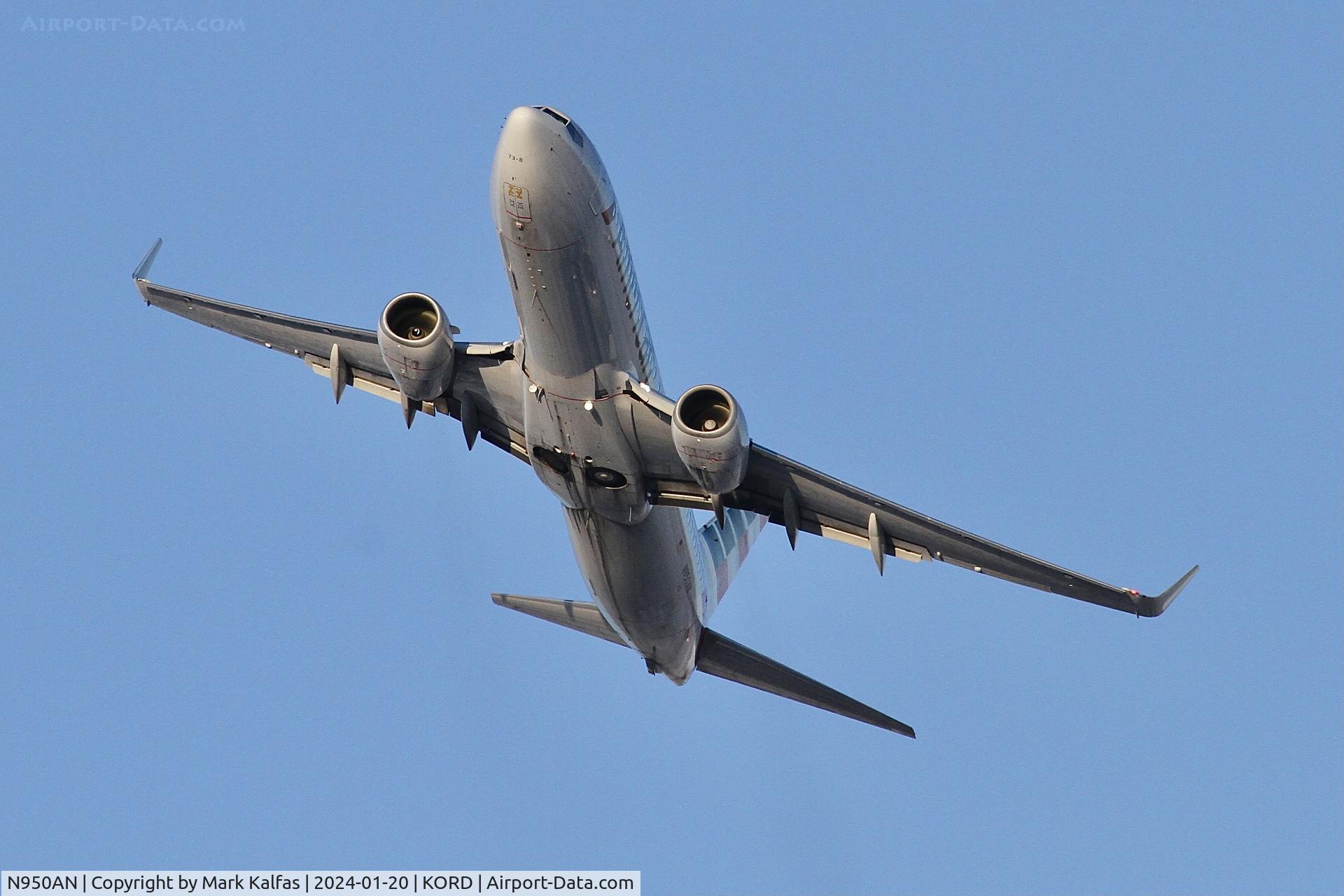 N950AN, 2000 Boeing 737-823 C/N 30087, B738 American Airlines Boeing 737-823 N950AN AA818 KORD-KMIA
