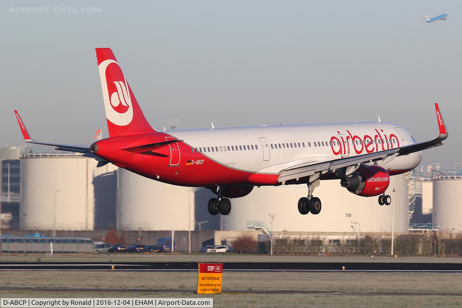 D-ABCP, 2015 Airbus A321-211 C/N 6629, at spl