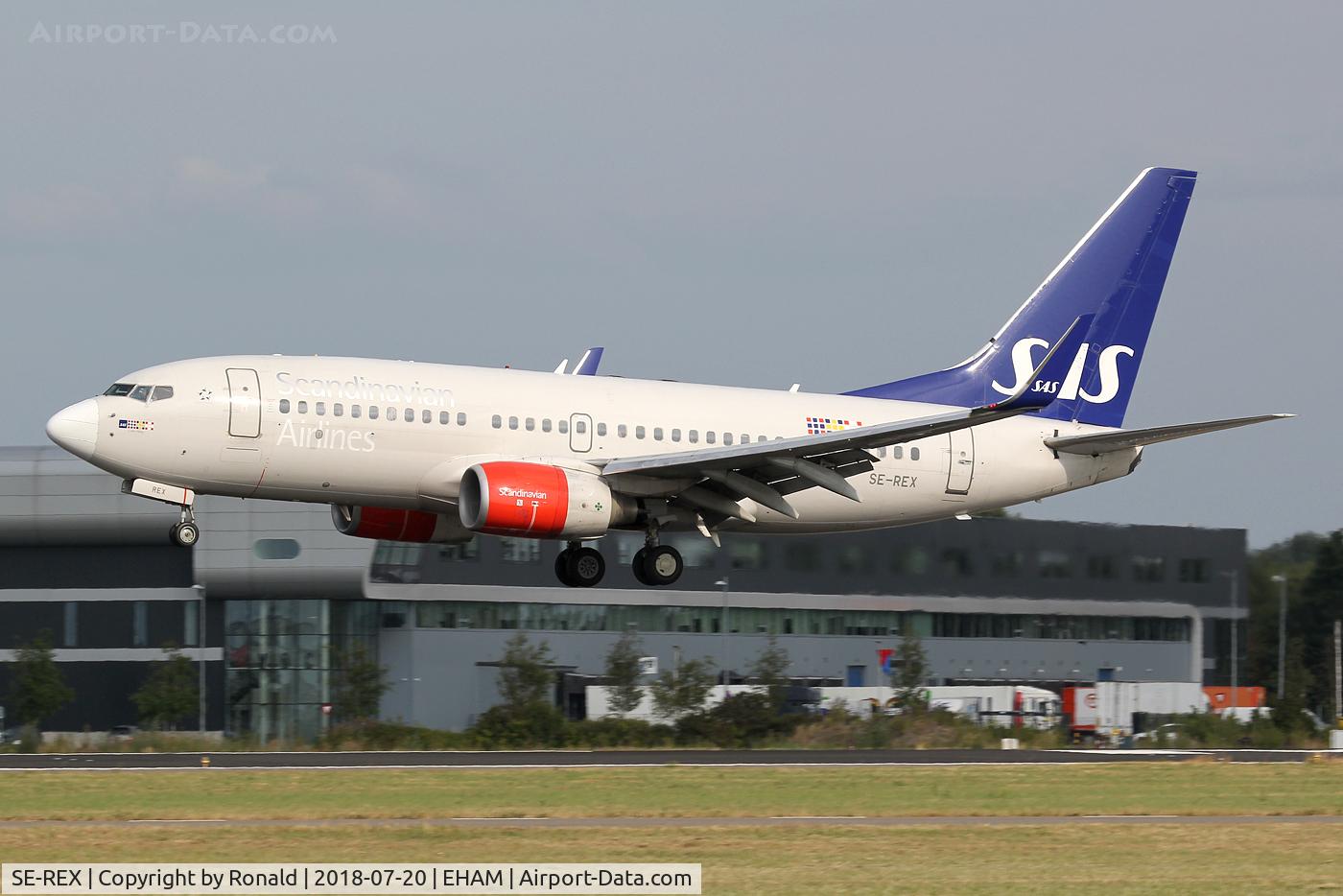 SE-REX, 2002 Boeing 737-76N C/N 33418, at spl