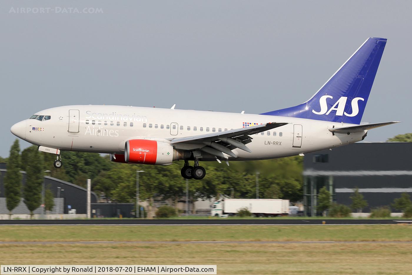 LN-RRX, 1998 Boeing 737-683 C/N 28296, at spl
